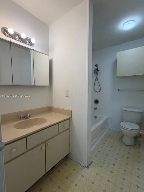 En Venta: $207,000 (2 camas, 2 baños, 900 Pies cuadrados)