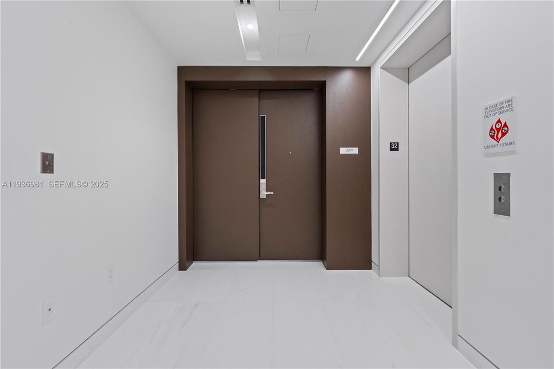 В аренду: $38,000 (5 спален, 5 ванн, 0 Квадратных фут)