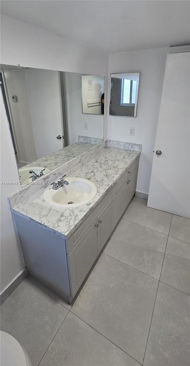 В аренду: $1,600 (1 спален, 1 ванн, 434568 Квадратных фут)