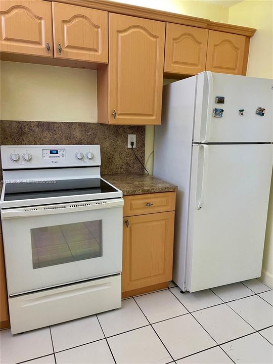 В аренду: $2,300 (2 спален, 2 ванн, 1176 Квадратных фут)