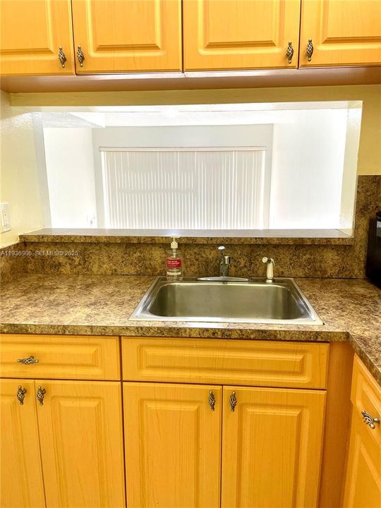 В аренду: $2,300 (2 спален, 2 ванн, 1176 Квадратных фут)