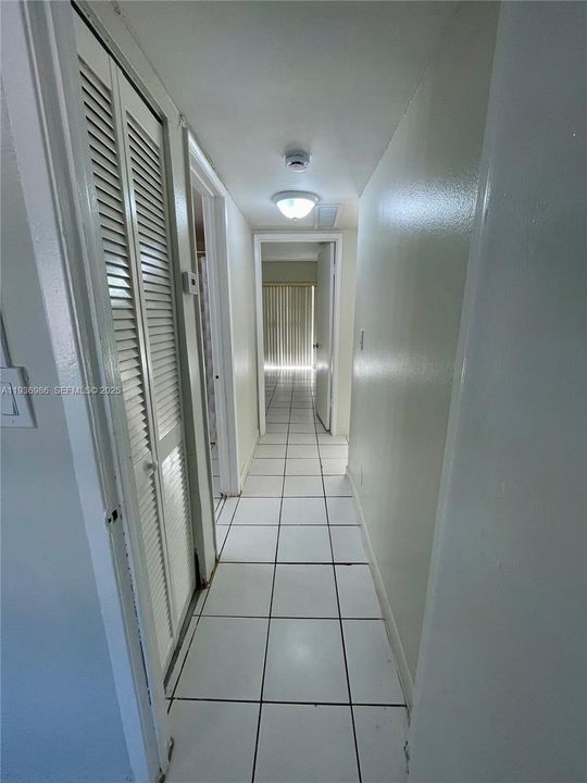 В аренду: $2,300 (2 спален, 2 ванн, 1176 Квадратных фут)