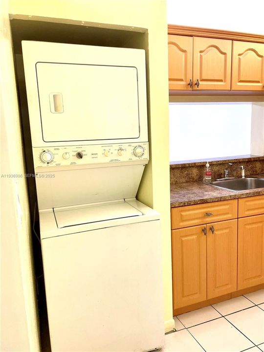 В аренду: $2,300 (2 спален, 2 ванн, 1176 Квадратных фут)