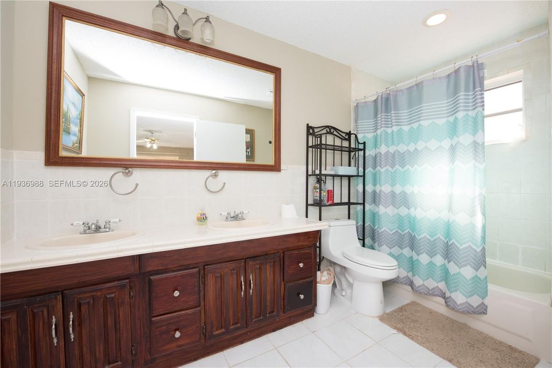 待售: $1,350,000 (4 贝兹, 4 浴室, 3291 平方英尺)