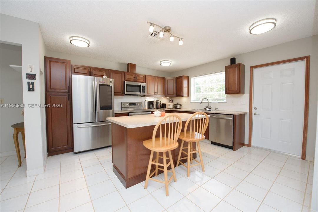 待售: $1,350,000 (4 贝兹, 4 浴室, 3291 平方英尺)