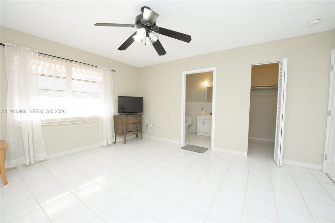 待售: $1,350,000 (4 贝兹, 4 浴室, 3291 平方英尺)