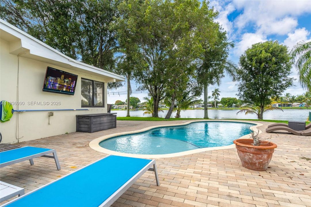 En Venta: $629,900 (2 camas, 2 baños, 1209 Pies cuadrados)