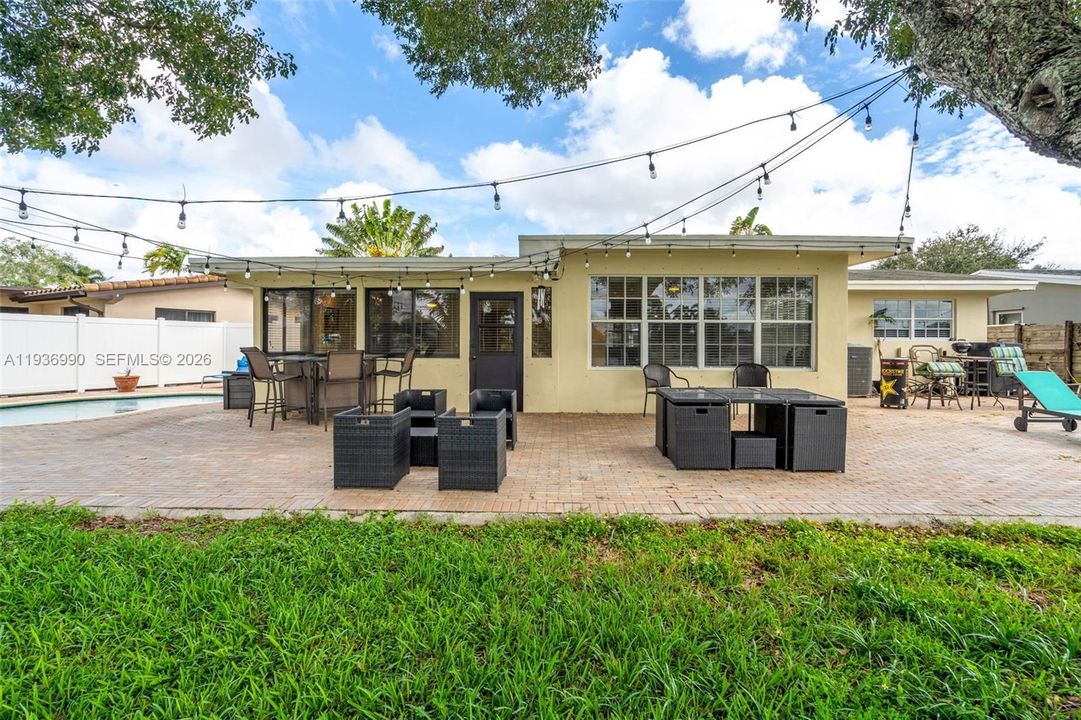 En Venta: $629,900 (2 camas, 2 baños, 1209 Pies cuadrados)