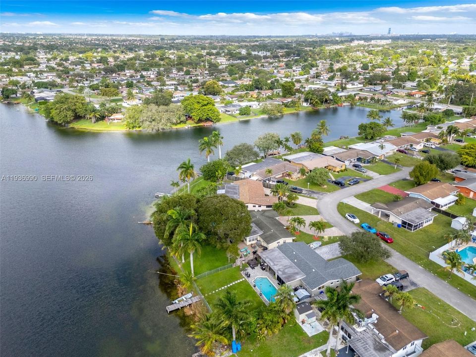 En Venta: $629,900 (2 camas, 2 baños, 1209 Pies cuadrados)