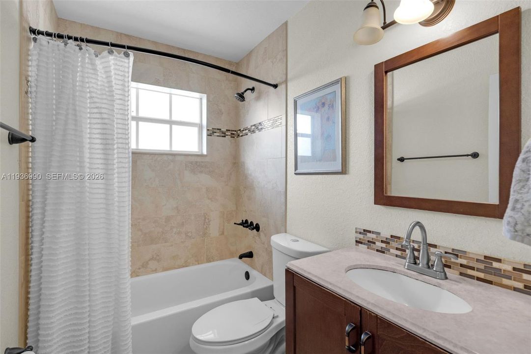 En Venta: $629,900 (2 camas, 2 baños, 1209 Pies cuadrados)