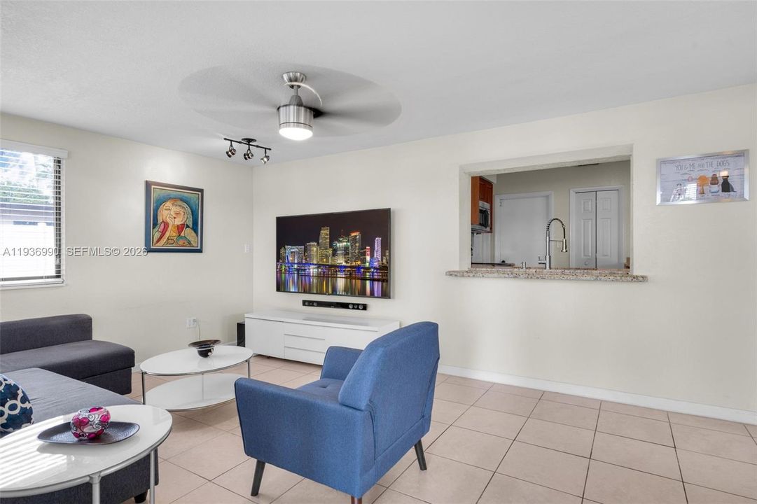 En Venta: $629,900 (2 camas, 2 baños, 1209 Pies cuadrados)