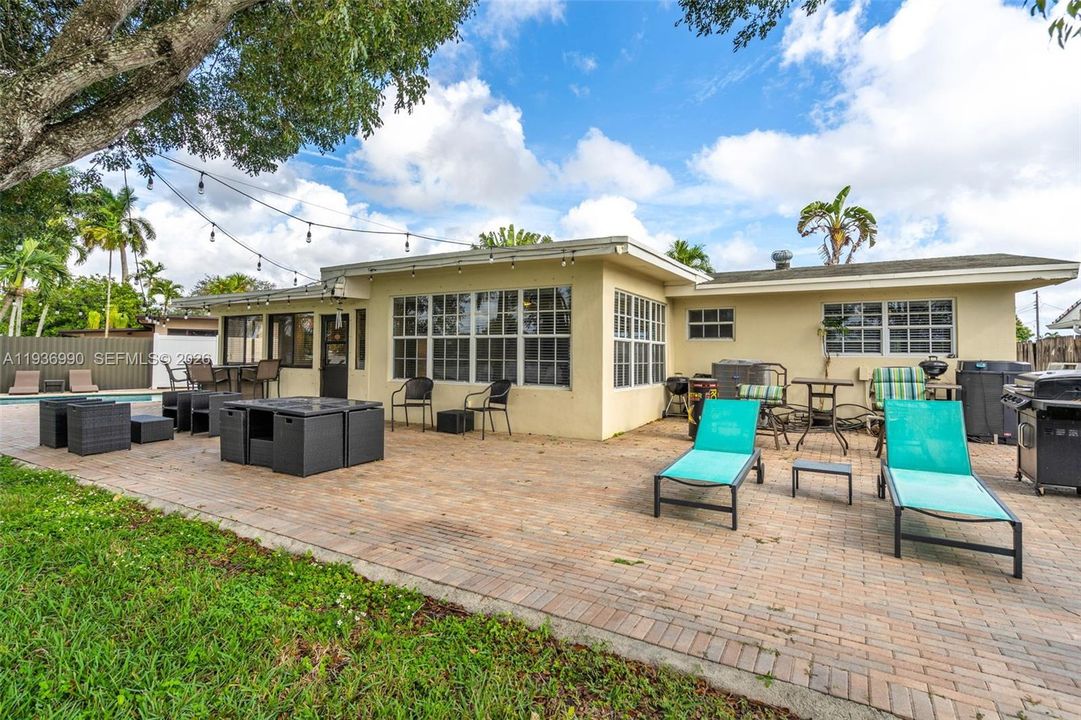 En Venta: $629,900 (2 camas, 2 baños, 1209 Pies cuadrados)