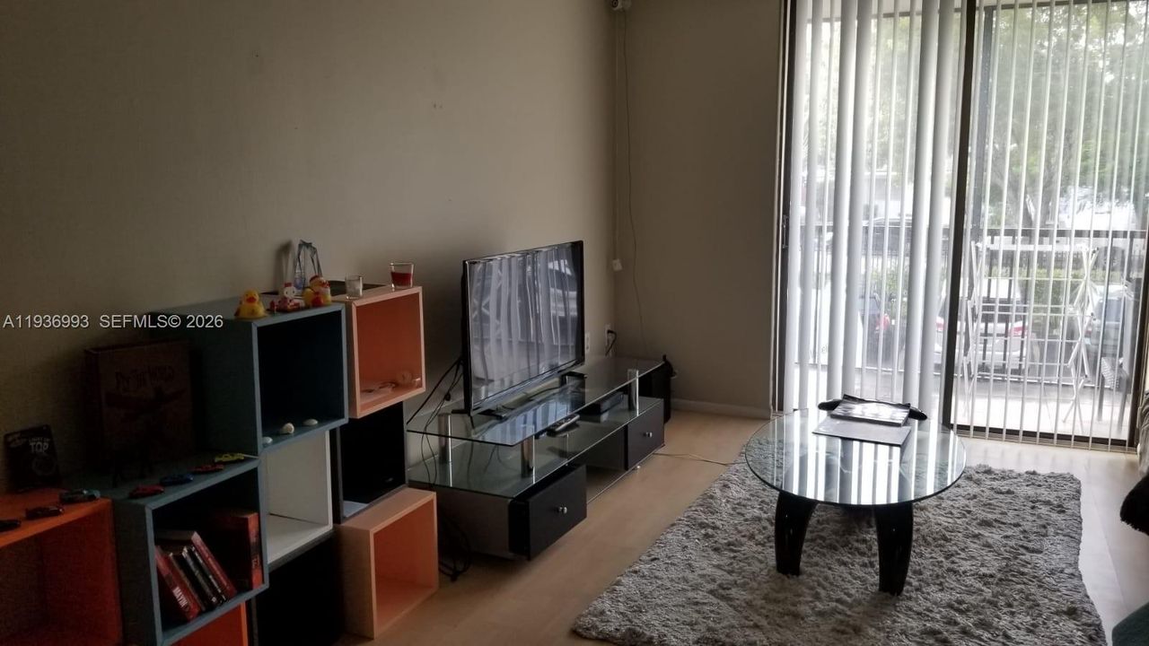 En Renta: $1,700 (1 camas, 1 baños, 728 Pies cuadrados)