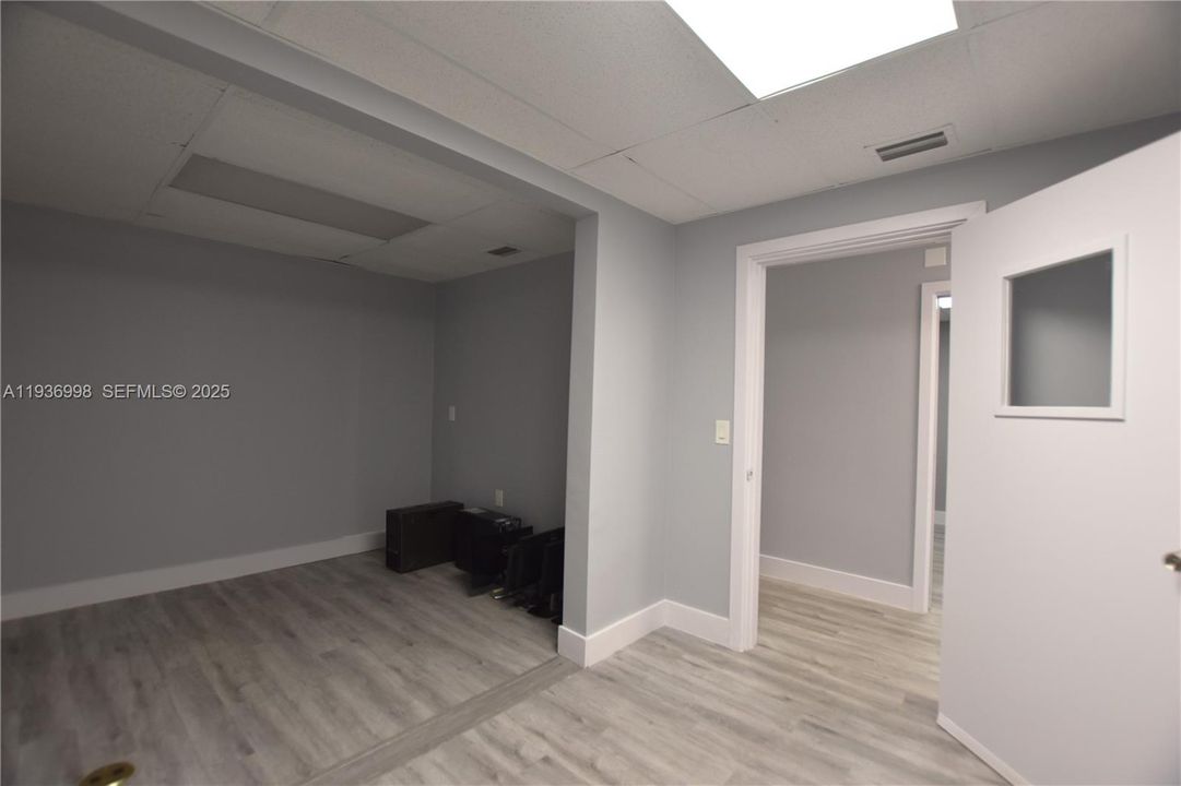 В аренду: $32 (0 спален, 0 ванн, 0 Квадратных фут)