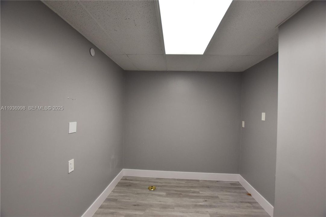 В аренду: $32 (0 спален, 0 ванн, 0 Квадратных фут)