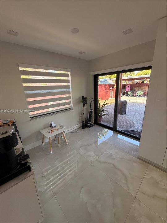 На продажу: $530,000 (2 спален, 2 ванн, 1222 Квадратных фут)