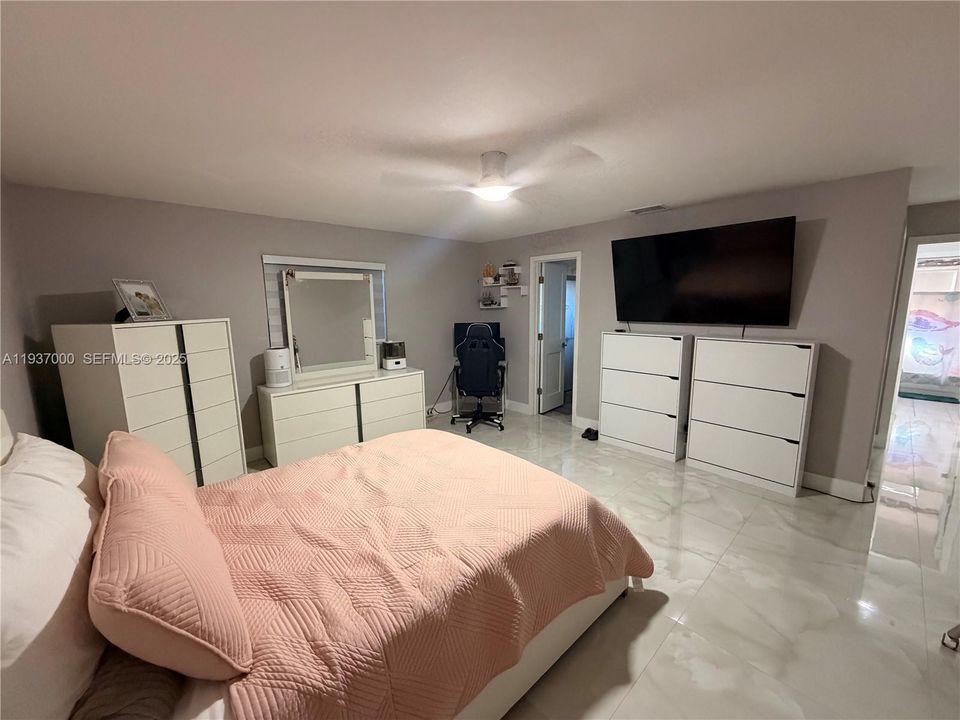 На продажу: $530,000 (2 спален, 2 ванн, 1222 Квадратных фут)