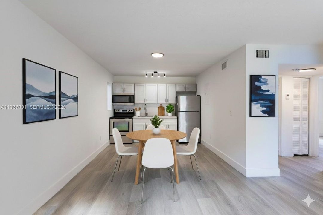 В аренду: $2,399 (2 спален, 1 ванн, 5239 Квадратных фут)