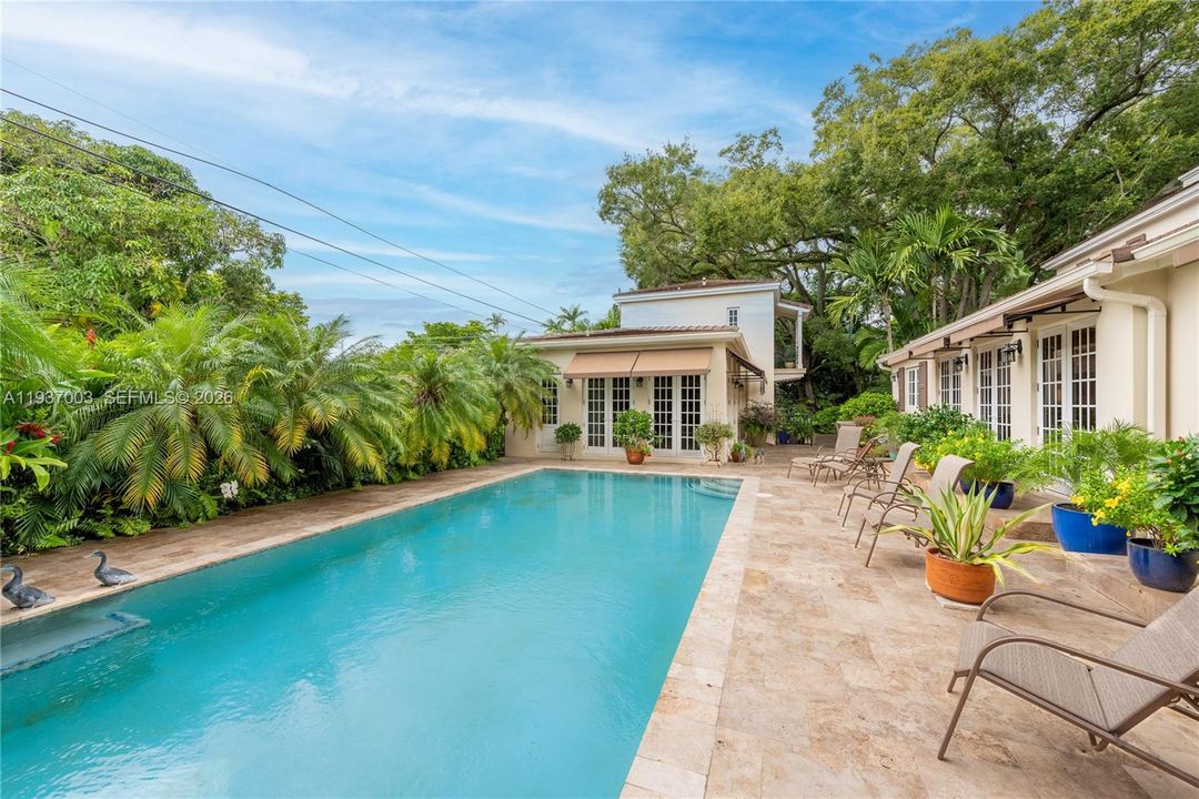 En Venta: $5,950,000 (6 camas, 5 baños, 4906 Pies cuadrados)