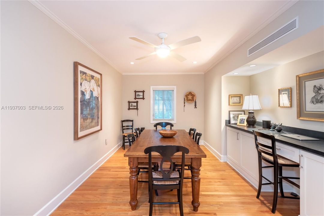 En Venta: $5,950,000 (6 camas, 5 baños, 4906 Pies cuadrados)