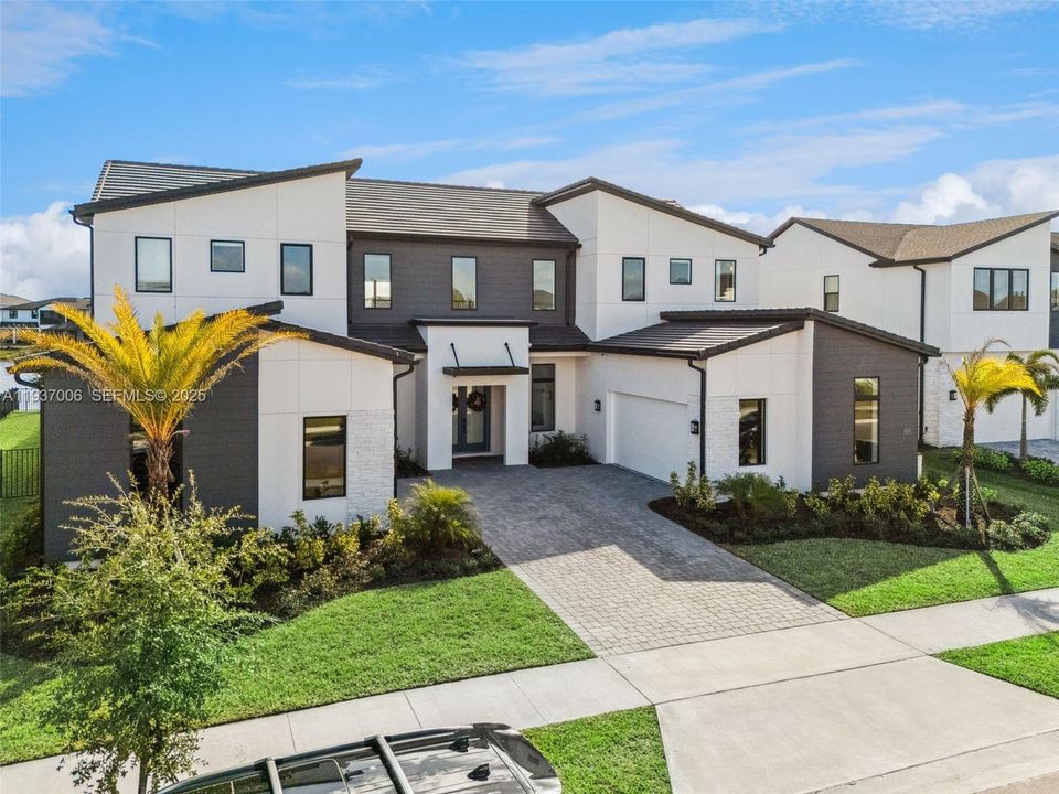 待售: $3,900,000 (5 贝兹, 6 浴室, 0 平方英尺)