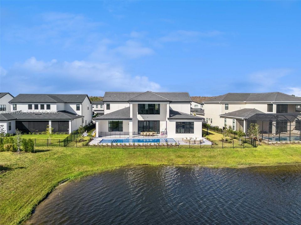 На продажу: $3,599,000 (5 спален, 6 ванн, 0 Квадратных фут)
