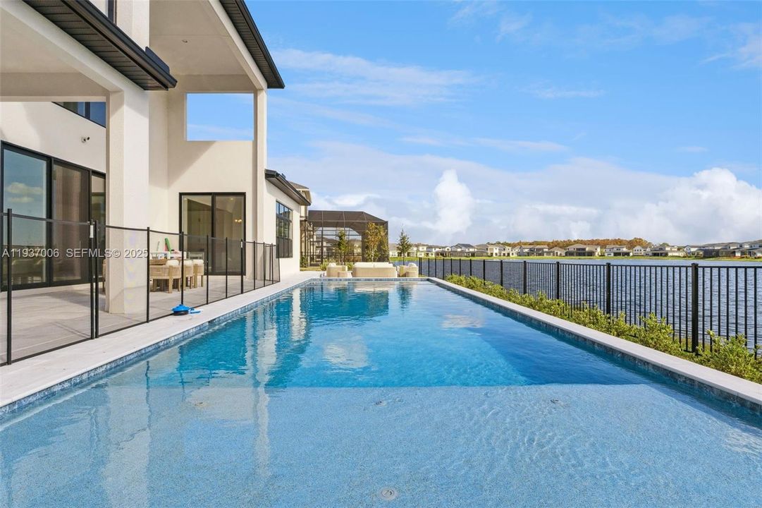 待售: $3,900,000 (5 贝兹, 6 浴室, 0 平方英尺)