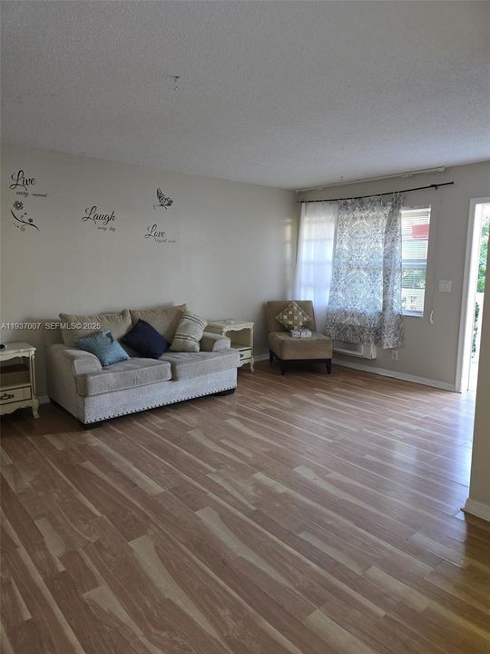 En Renta: $1,550 (1 camas, 1 baños, 620 Pies cuadrados)