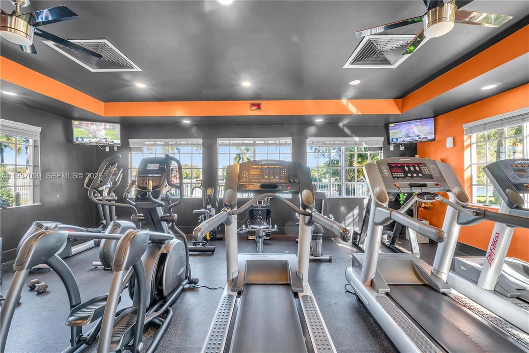 En Renta: $3,350 (3 camas, 2 baños, 1954 Pies cuadrados)