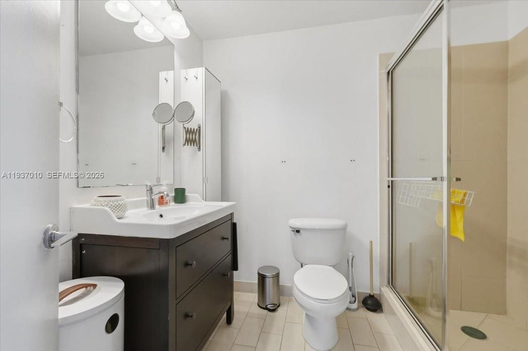 待售: $615,000 (2 贝兹, 2 浴室, 1104 平方英尺)