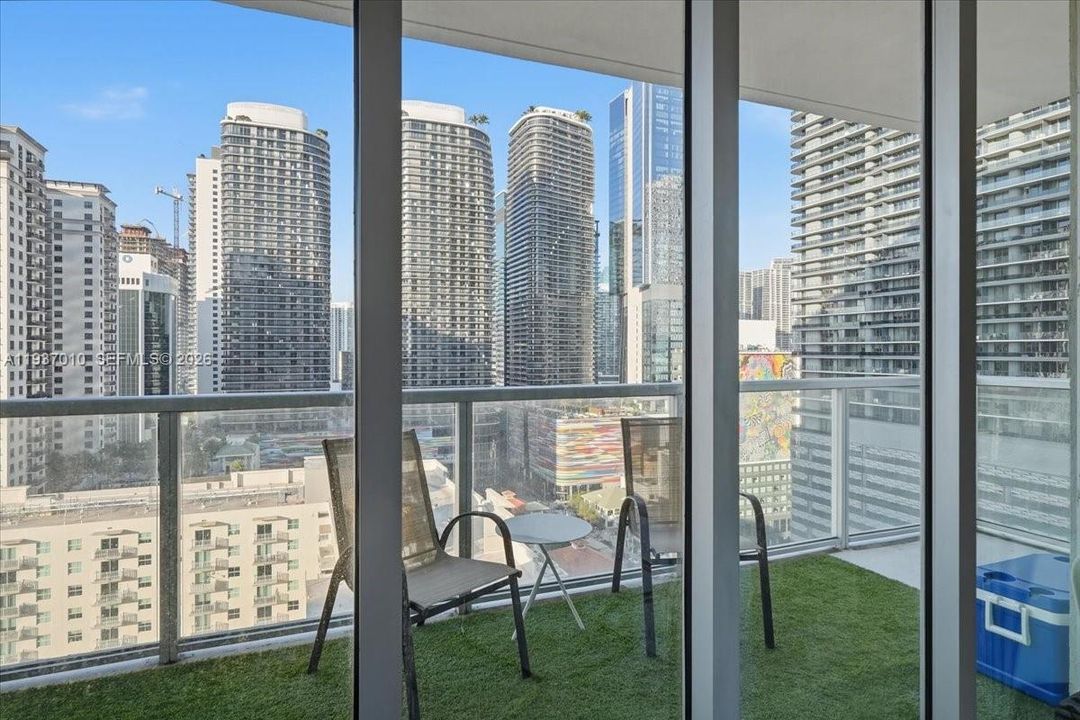 待售: $615,000 (2 贝兹, 2 浴室, 1104 平方英尺)