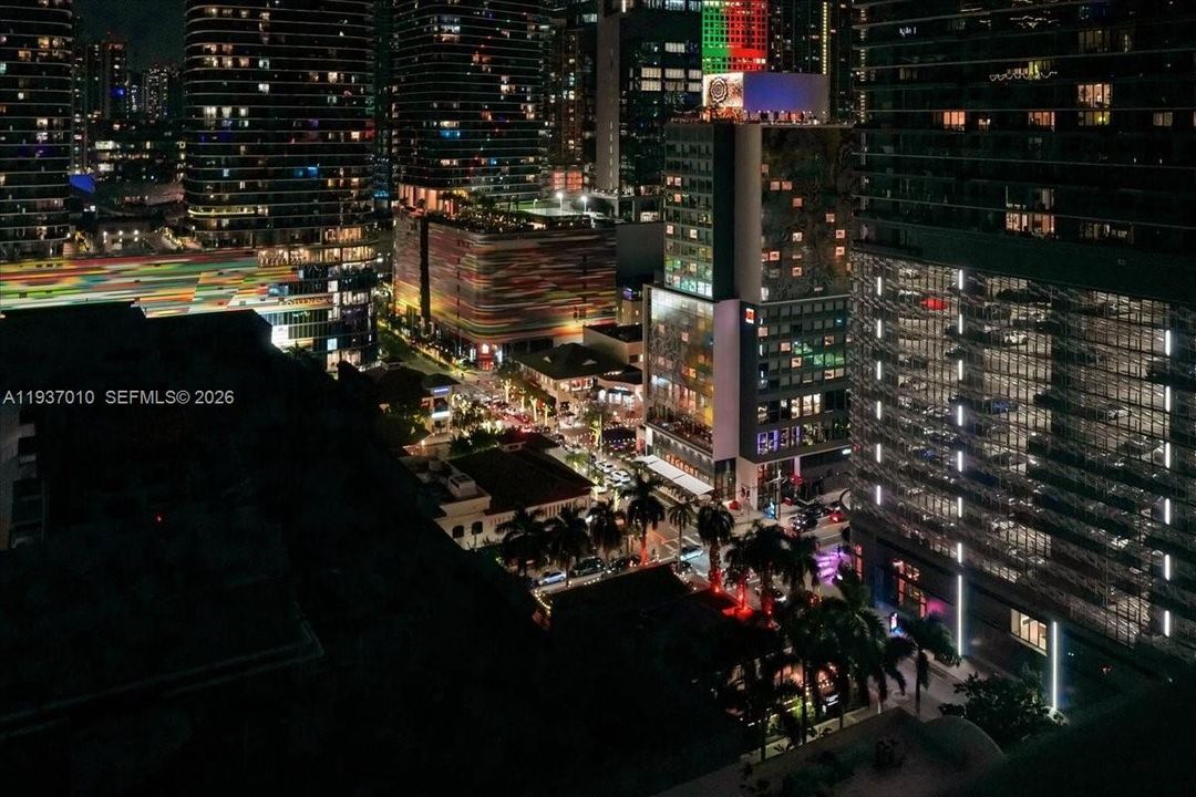 待售: $615,000 (2 贝兹, 2 浴室, 1104 平方英尺)