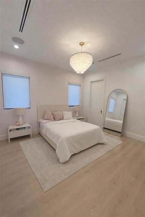 待售: $6,500,000 (6 贝兹, 6 浴室, 5000 平方英尺)