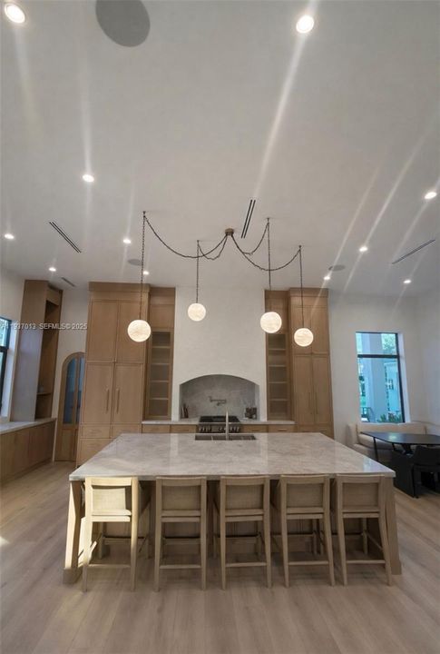 待售: $6,500,000 (6 贝兹, 6 浴室, 5000 平方英尺)