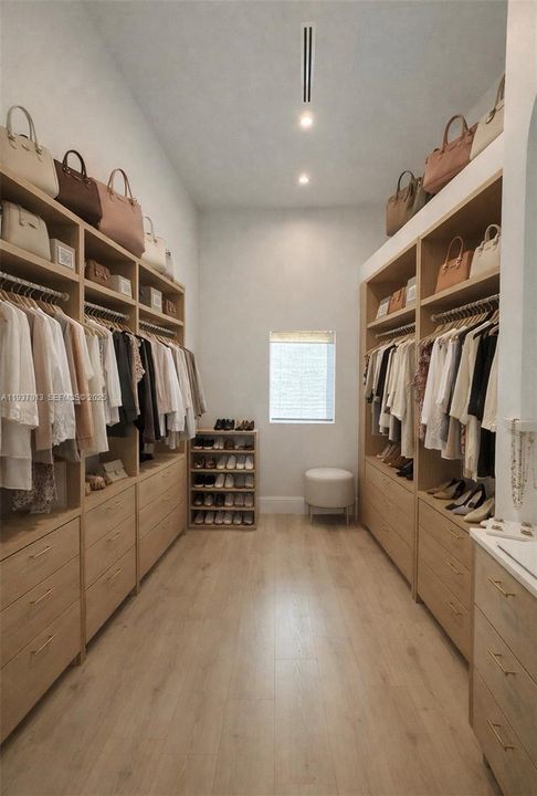 待售: $6,500,000 (6 贝兹, 6 浴室, 5000 平方英尺)