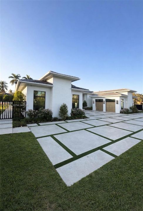 待售: $6,500,000 (6 贝兹, 6 浴室, 5000 平方英尺)