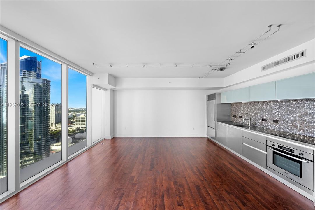 На продажу: $599,900 (1 спален, 1 ванн, 808 Квадратных фут)