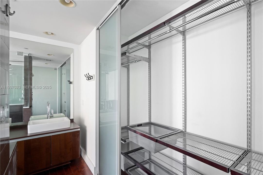 На продажу: $599,900 (1 спален, 1 ванн, 808 Квадратных фут)