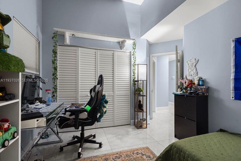 For Sale: $750,000 (3 beds, 2 baths, 1824 Square Feet)