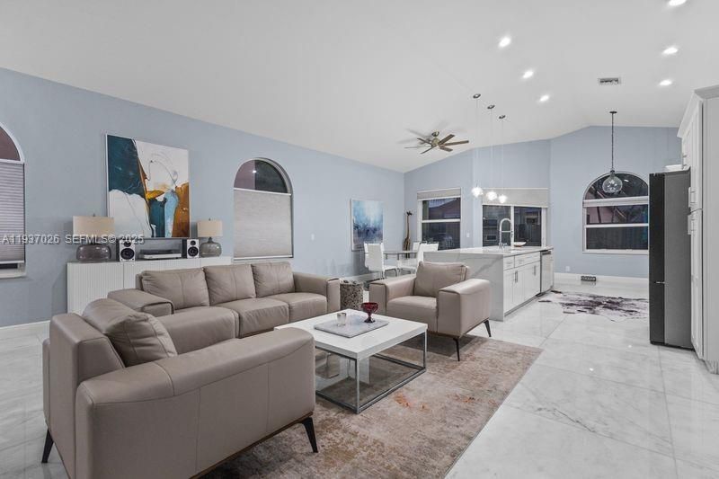 For Sale: $750,000 (3 beds, 2 baths, 1824 Square Feet)