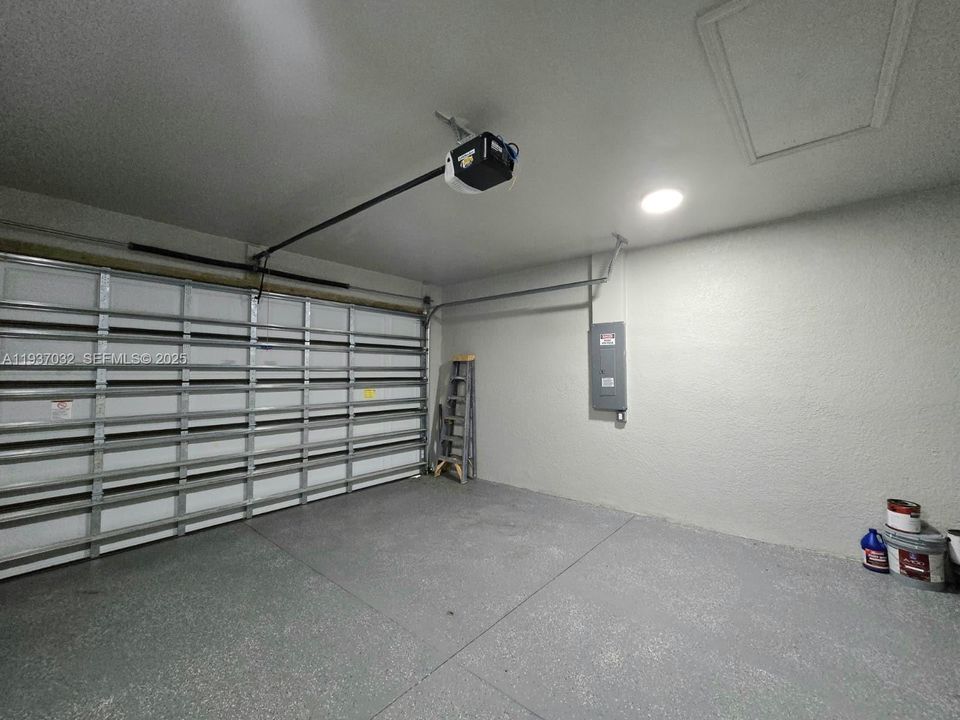 待售: $312,000 (3 贝兹, 2 浴室, 0 平方英尺)