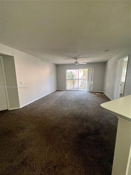 В аренду: $2,500 (2 спален, 2 ванн, 1054 Квадратных фут)