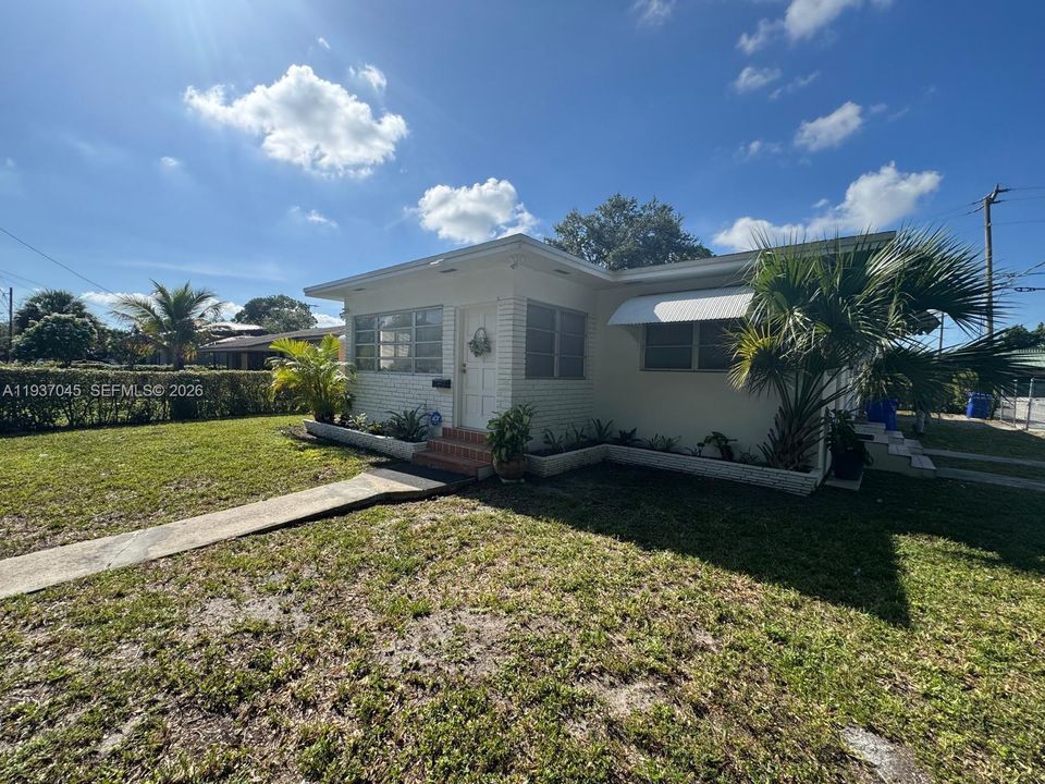 En Renta: $1,550 (1 camas, 1 baños, 1868 Pies cuadrados)