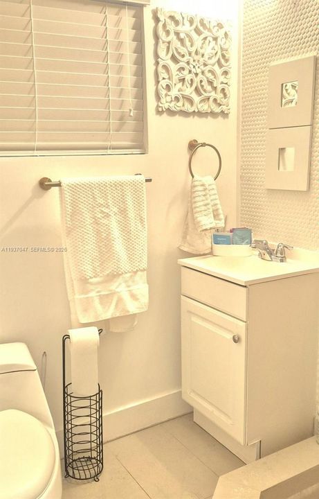 На продажу: $797,000 (4 спален, 3 ванн, 1662 Квадратных фут)