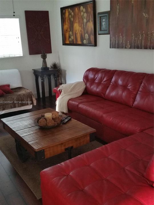 На продажу: $797,000 (4 спален, 3 ванн, 1662 Квадратных фут)