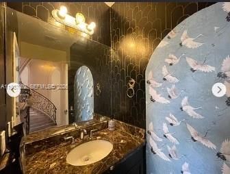 В аренду: $3,600 (3 спален, 2 ванн, 3460 Квадратных фут)