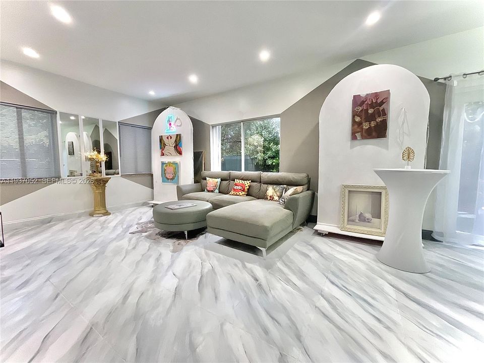 В аренду: $3,600 (3 спален, 2 ванн, 3460 Квадратных фут)