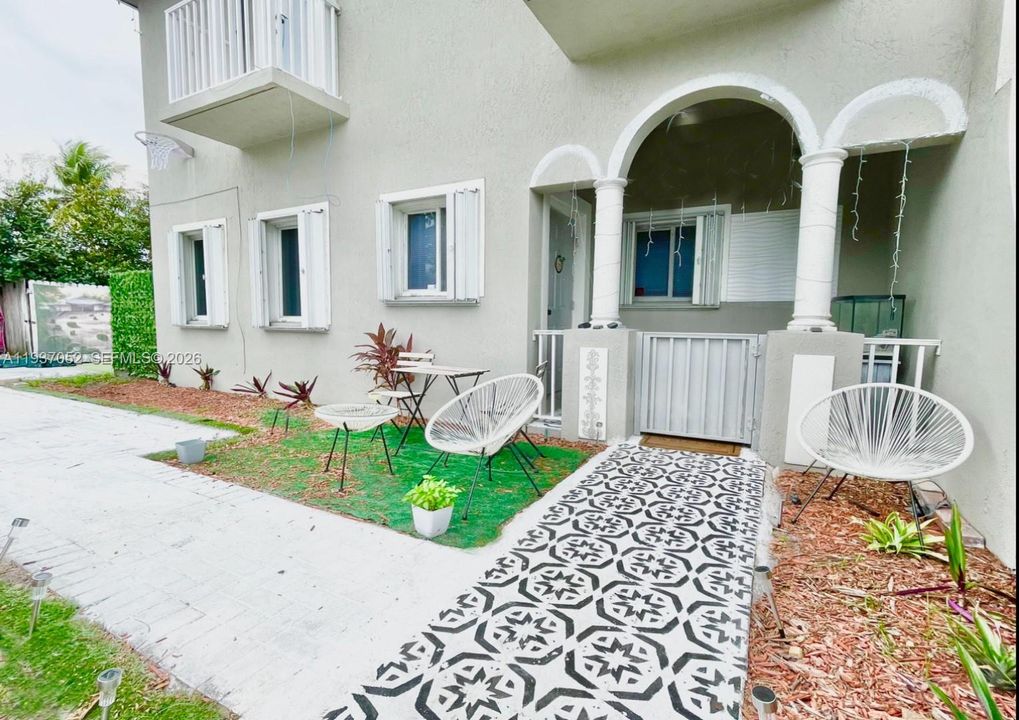 В аренду: $3,600 (3 спален, 2 ванн, 3460 Квадратных фут)