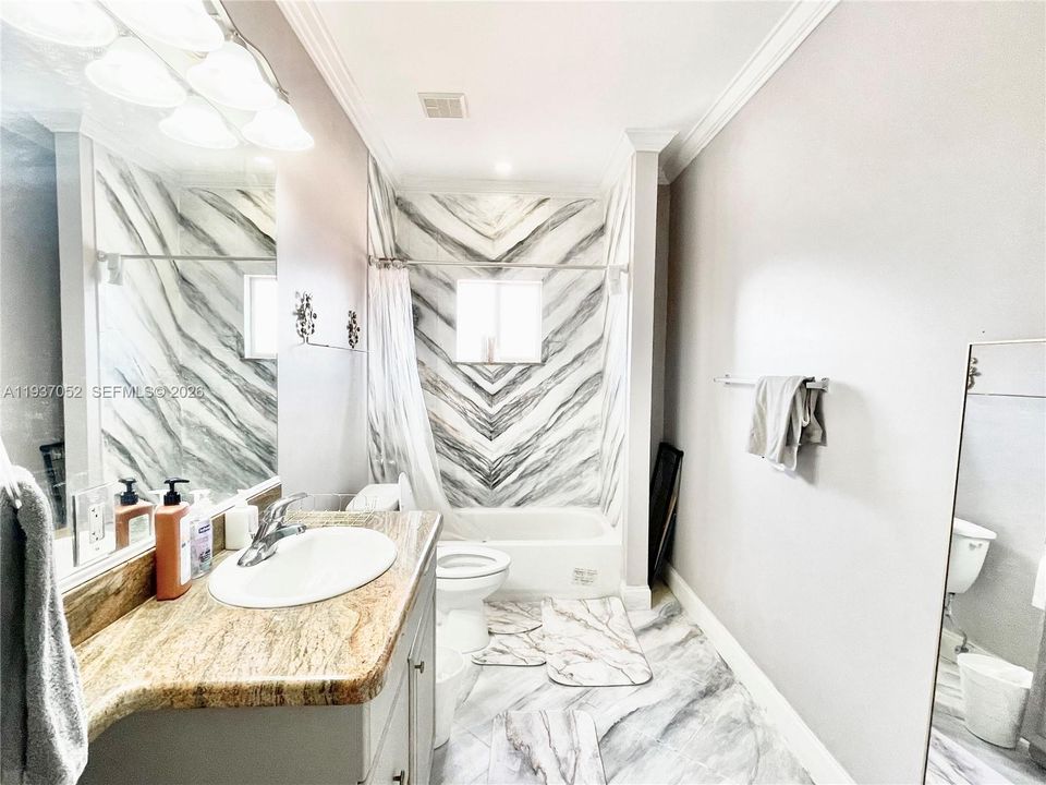 В аренду: $3,600 (3 спален, 2 ванн, 3460 Квадратных фут)