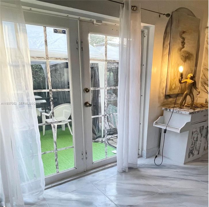 В аренду: $3,600 (3 спален, 2 ванн, 3460 Квадратных фут)